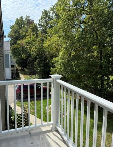 389 Neptune Drive 208, Walled Lake, MI 48390