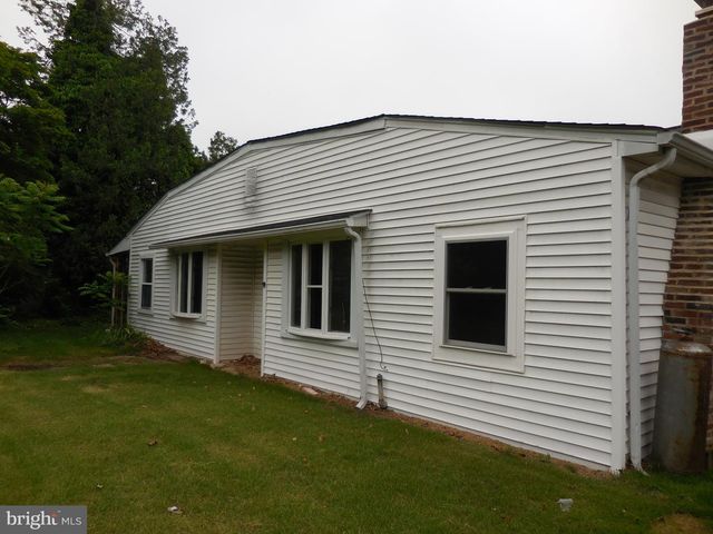 10 E CLAIRMONT DR, Newark, DE 19702