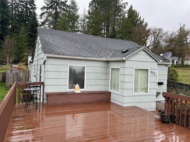 928 Bradford Street, Raymond, WA 98577