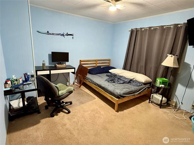 928 Bradford Street, Raymond, WA 98577