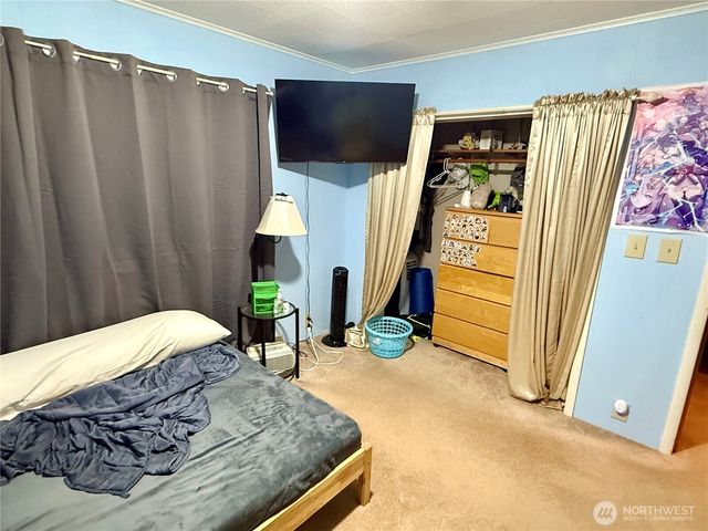 928 Bradford Street, Raymond, WA 98577