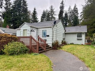 928 Bradford Street, Raymond, WA 98577
