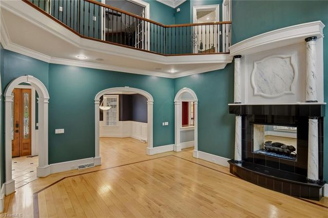 121 Salem Village Court, Clemmons, NC 27012
