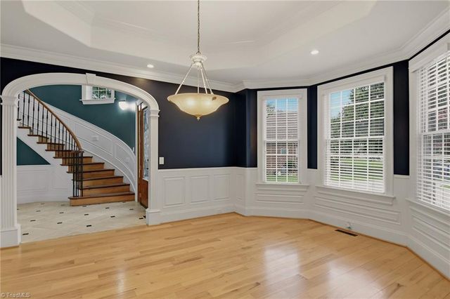 121 Salem Village Court, Clemmons, NC 27012