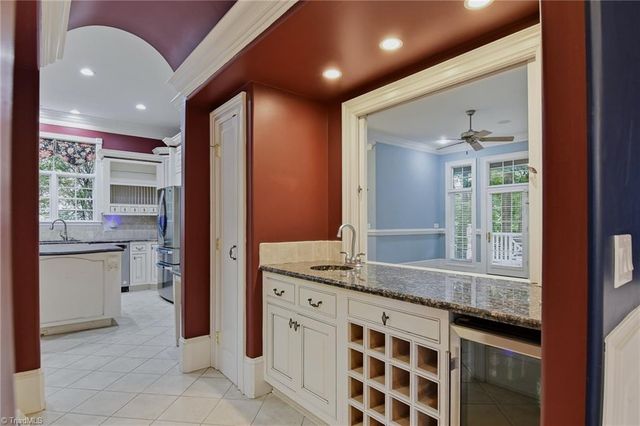 121 Salem Village Court, Clemmons, NC 27012