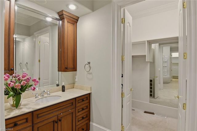 121 Salem Village Court, Clemmons, NC 27012