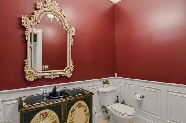 121 Salem Village Court, Clemmons, NC 27012
