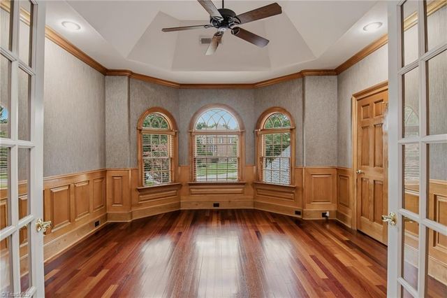 121 Salem Village Court, Clemmons, NC 27012