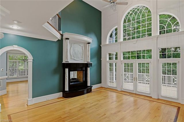 121 Salem Village Court, Clemmons, NC 27012