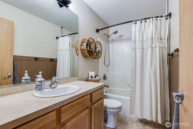 16633 Greenleaf Avenue SE, Yelm, WA 98597