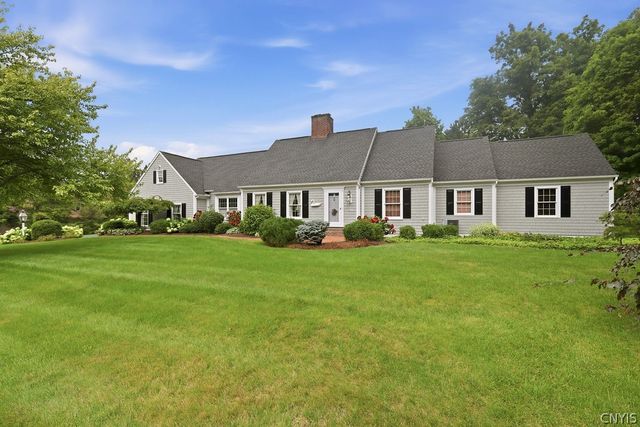 105 Henschke Drive, Manlius, NY 13066