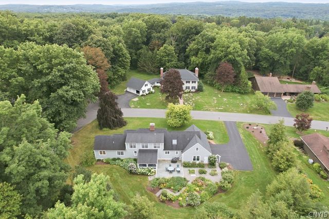 105 Henschke Drive, Manlius, NY 13066