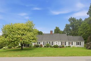 105 Henschke Drive, Manlius, NY 13066