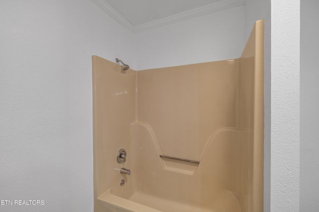 176 Gudger Rd, Madisonville, TN 37354