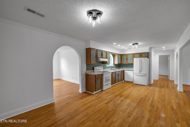 176 Gudger Rd, Madisonville, TN 37354