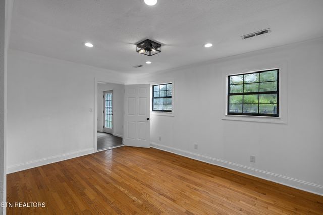 176 Gudger Rd, Madisonville, TN 37354