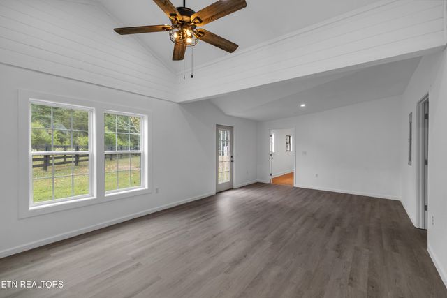 176 Gudger Rd, Madisonville, TN 37354