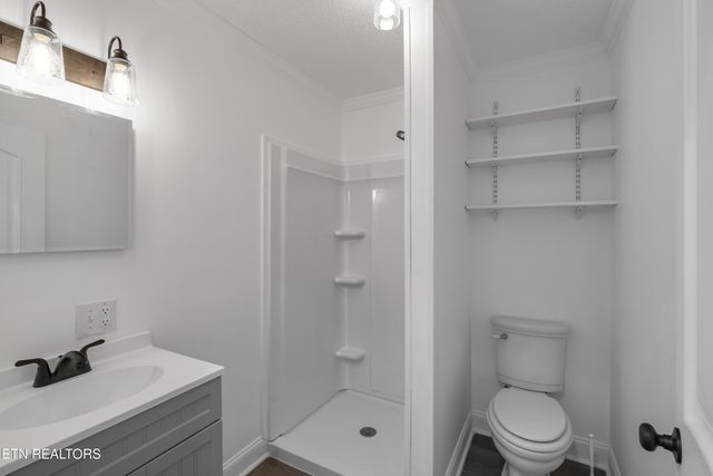 176 Gudger Rd, Madisonville, TN 37354