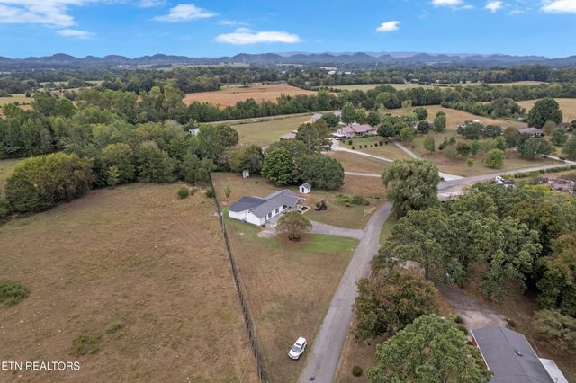 176 Gudger Rd, Madisonville, TN 37354