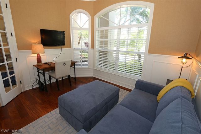 1824 Crayton RD, Naples, FL 34102