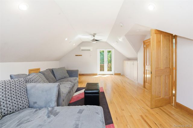 4 Old House Lane, Chappaqua, NY 10514