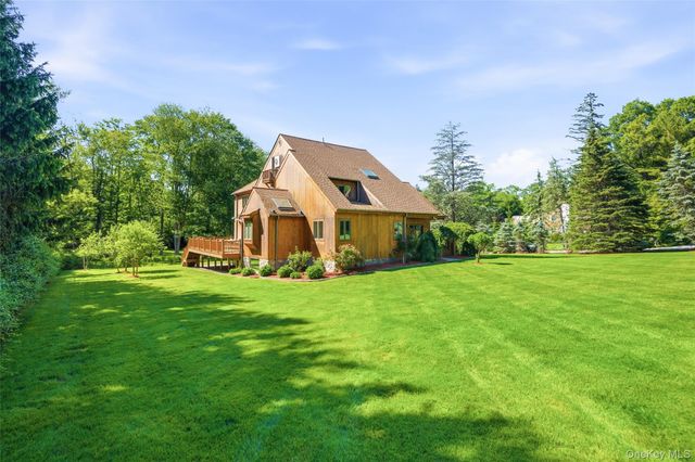 4 Old House Lane, Chappaqua, NY 10514