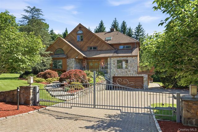 4 Old House Lane, Chappaqua, NY 10514