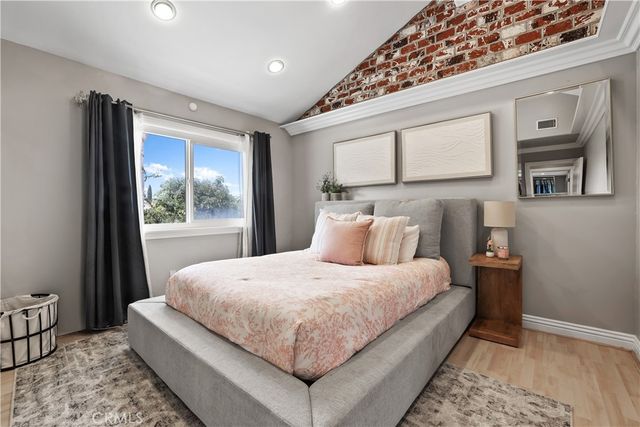 2204 E Vista Mesa Way, Orange, CA 92867