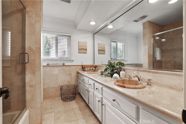 2204 E Vista Mesa Way, Orange, CA 92867