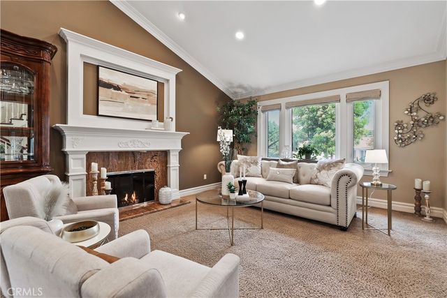2204 E Vista Mesa Way, Orange, CA 92867