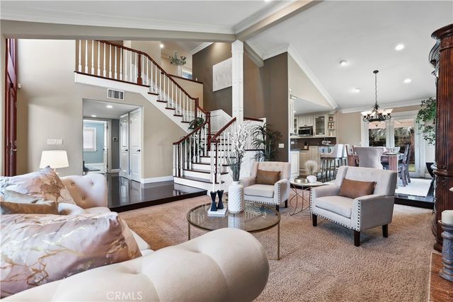2204 E Vista Mesa Way, Orange, CA 92867