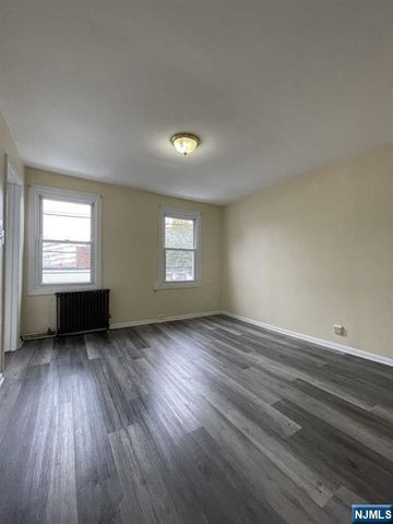 49 Downing Street 2, Newark, NJ 07105