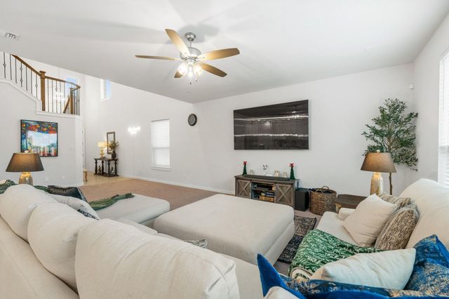 128 Three Oaks LN, Georgetown, TX 78628