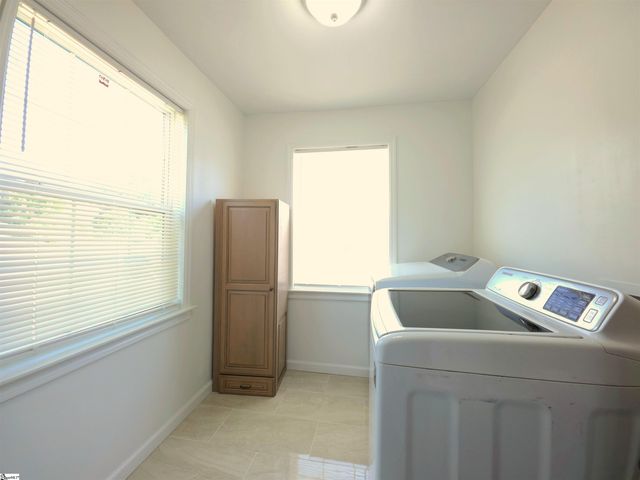 26 Blackstock Road, Inman, SC 29349