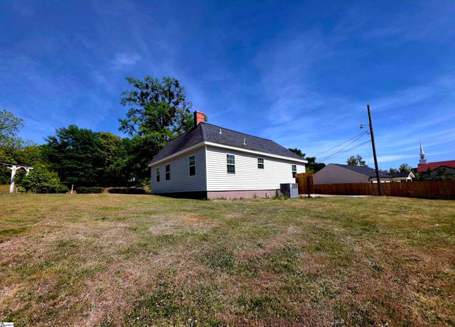 26 Blackstock Road, Inman, SC 29349