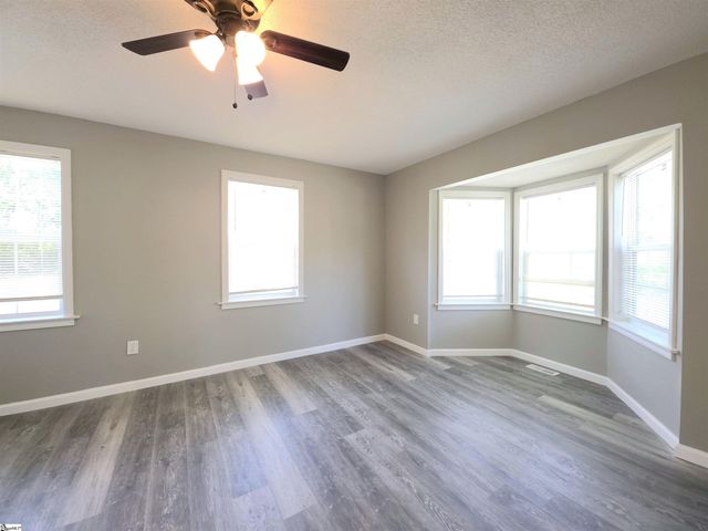 26 Blackstock Road, Inman, SC 29349