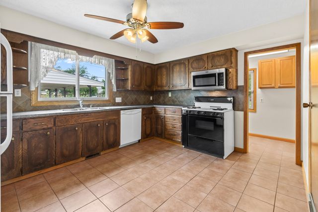 2423 4TH Avenue, Council Bluffs, IA 51501