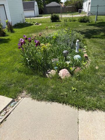 2423 4TH Avenue, Council Bluffs, IA 51501