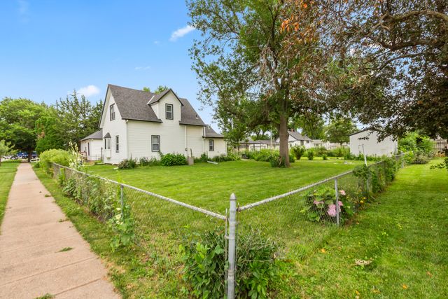 2423 4TH Avenue, Council Bluffs, IA 51501