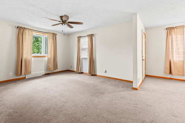 2423 4TH Avenue, Council Bluffs, IA 51501