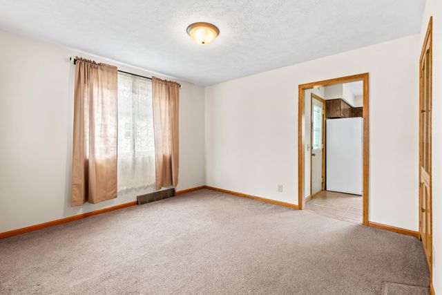 2423 4TH Avenue, Council Bluffs, IA 51501