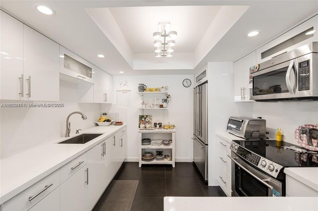 1700 NE 105th St 108, Miami Shores, FL 33138