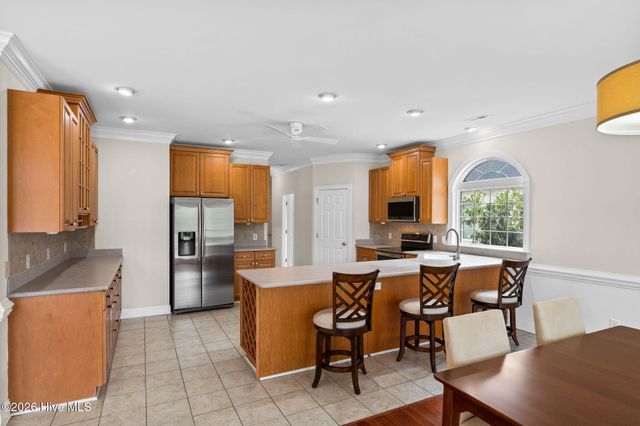 3682 W Medinah Avenue, Southport, NC 28461