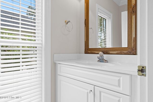 3682 W Medinah Avenue, Southport, NC 28461
