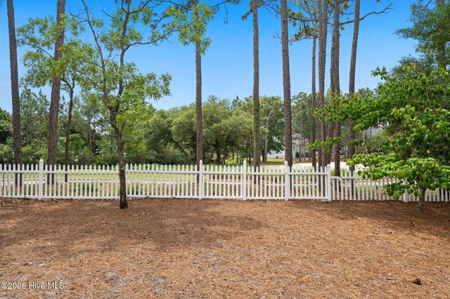 3682 W Medinah Avenue, Southport, NC 28461