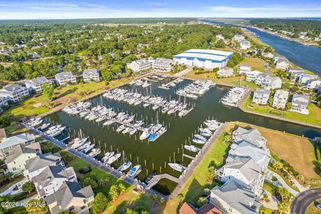 3682 W Medinah Avenue, Southport, NC 28461
