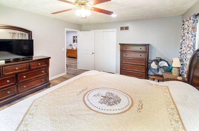 121 S Tennessee Street, Chandler, IN 47601