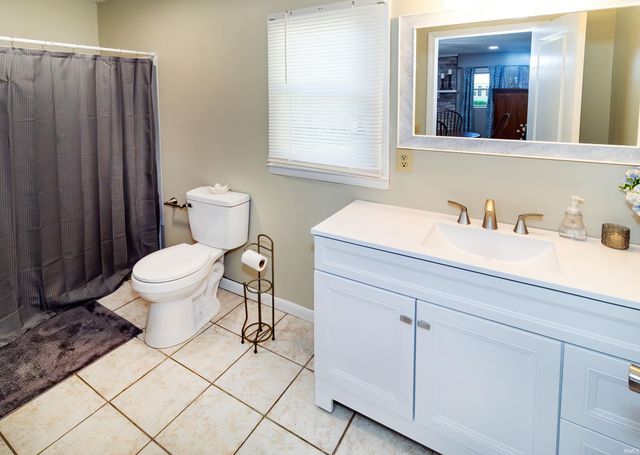 121 S Tennessee Street, Chandler, IN 47601