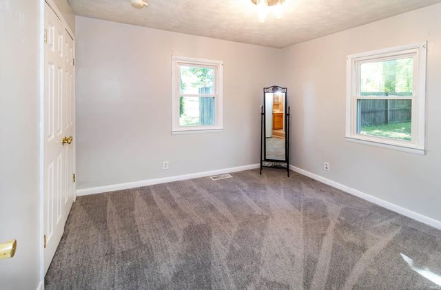 121 S Tennessee Street, Chandler, IN 47601