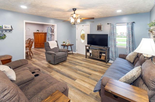 121 S Tennessee Street, Chandler, IN 47601